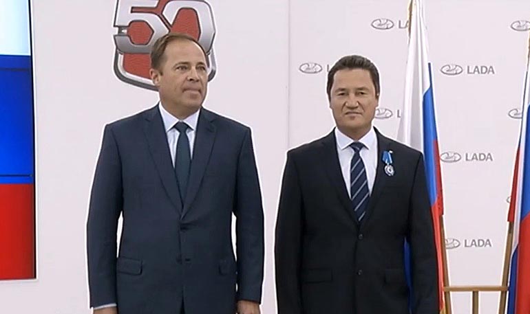 ВАЖНОЕ СОБЫТИЕ НА АВТОВАЗЕ. МИХАИЛ РЯБОВ НАГРАЖДЕН ОРДЕНОМ ПОЧЕТА